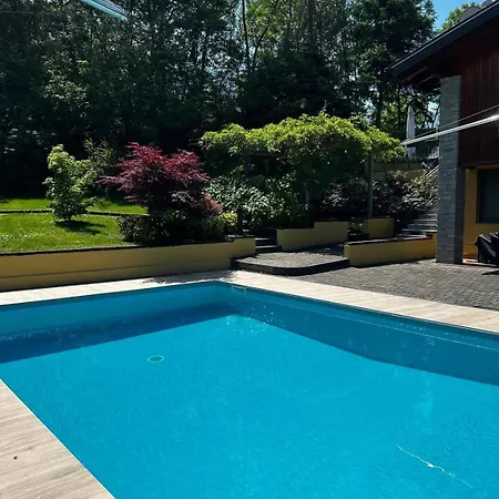 Salici, Pool & Garden ヴィラ コーリコ